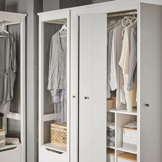 Astuce pratique pour parfumer son armoire